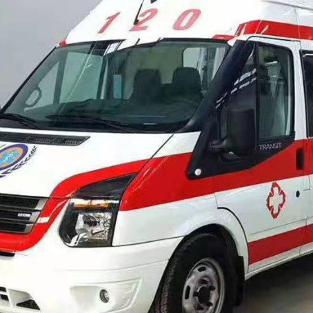 大新非急救护送病人转院租赁救护车的优缺点对比